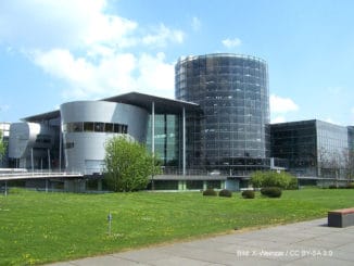 Mit dem Segway zur Gläsernen Manufaktur